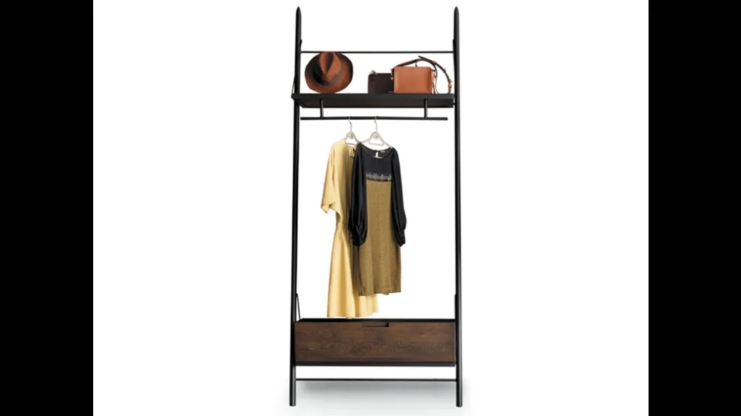 Appendiabiti Easy Closet in metallo e legno di Devina Nais