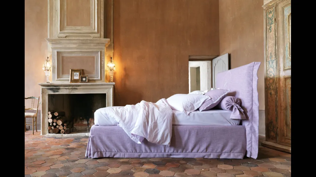 Letto moderno con testiera Chloè Romantic di Noctis