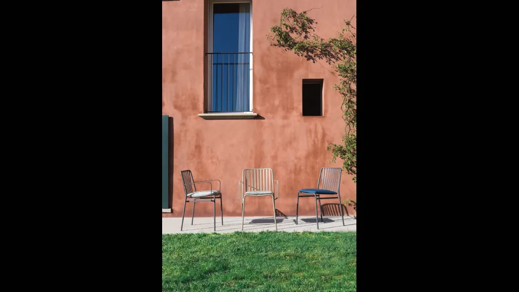 Sedia impilabile Street Outdoor con struttura in acciaio laccato per outdoor di Ingenia